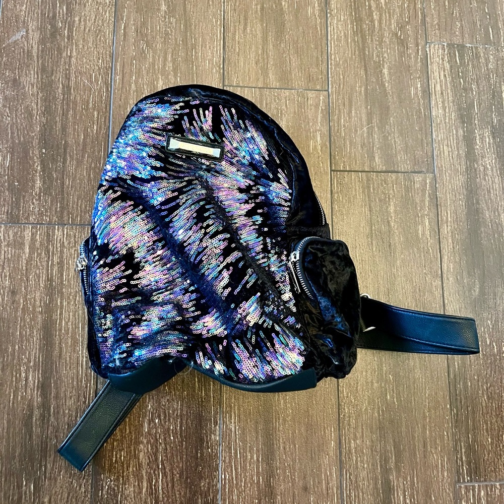 FINAL PRICE - Steve Madden sequin backpack☀️